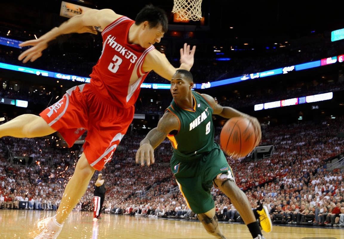 2009年NBA迈阿密热火对休斯顿火箭经典对决：韦德姚明巅峰之战(图1)